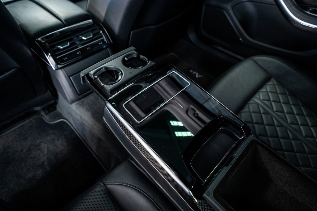 Used 2020 Audi S8 L image 56