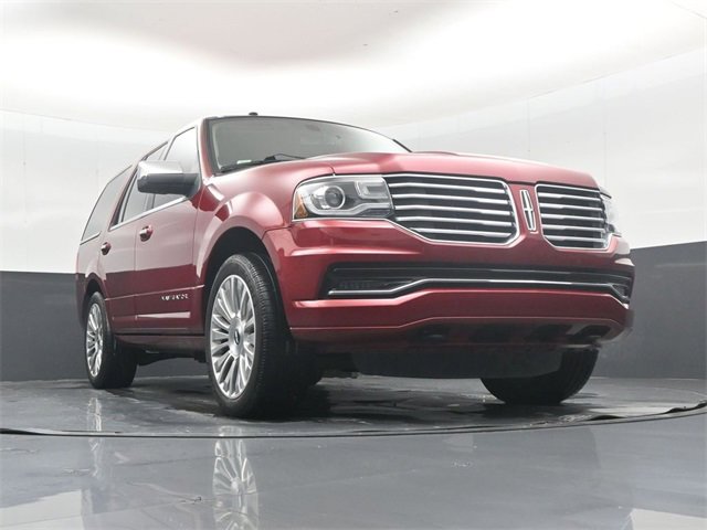 Used 2017 Lincoln Navigator Select image 47