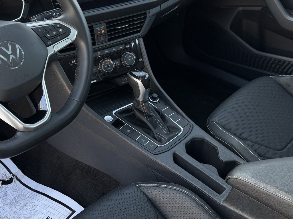 Used 2023 Volkswagen Jetta SEL image 25