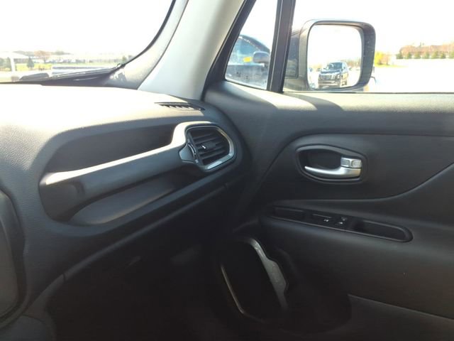Used 2023 Jeep Renegade Limited AWD/4WD image 13
