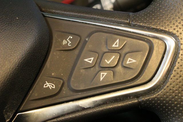 Used 2021 Chevrolet Malibu LT FWD image 21