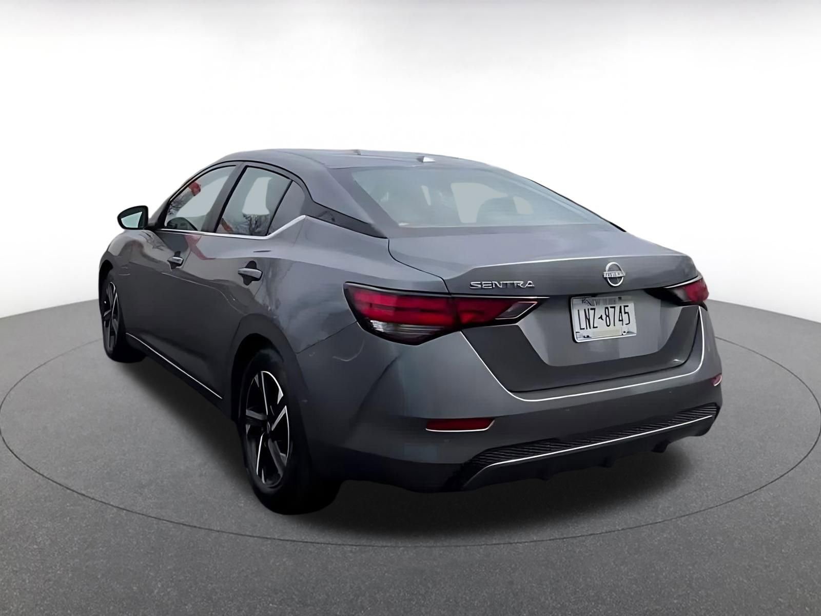 Used 2025 Nissan Sentra SV image 11