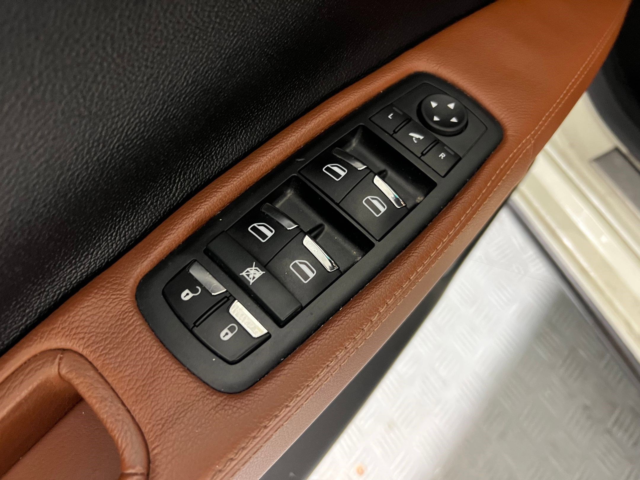 Used 2016 Maserati Ghibli image 24