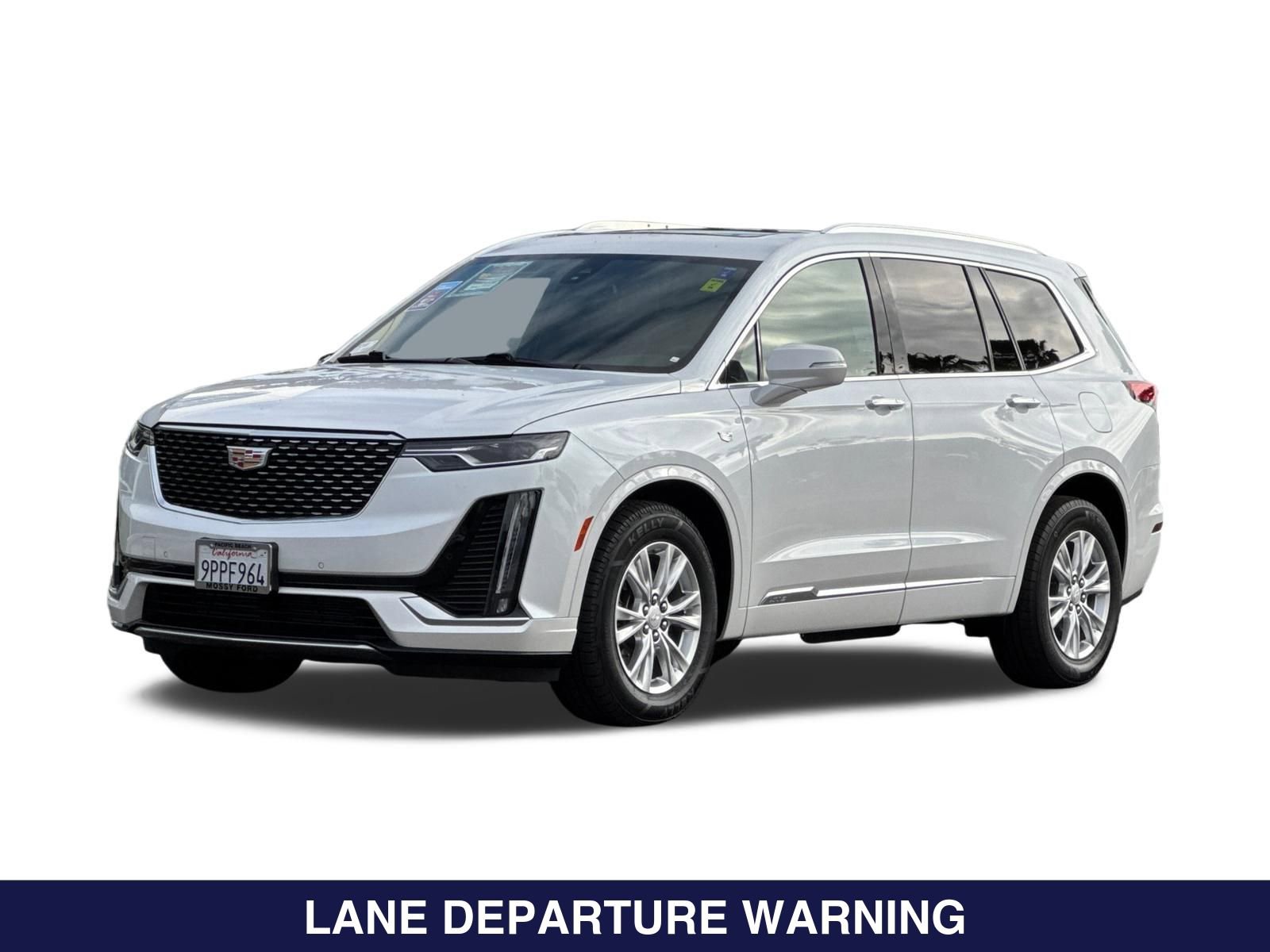 Used 2025 Cadillac XT6 Luxury FWD image 2
