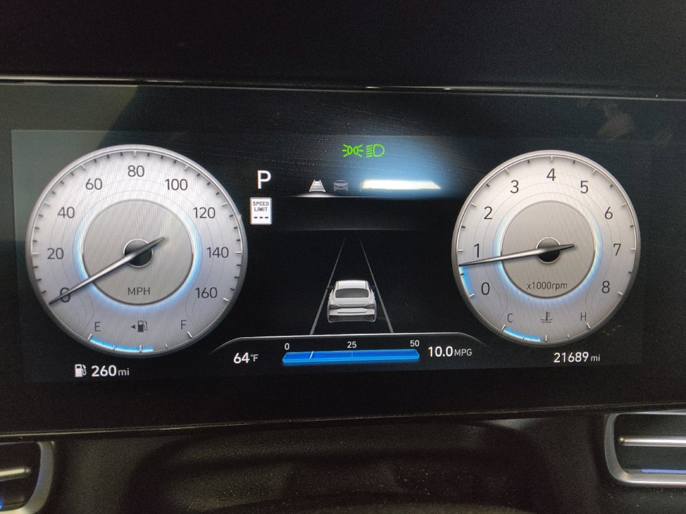 Used 2025 Hyundai Elantra SEL image 23