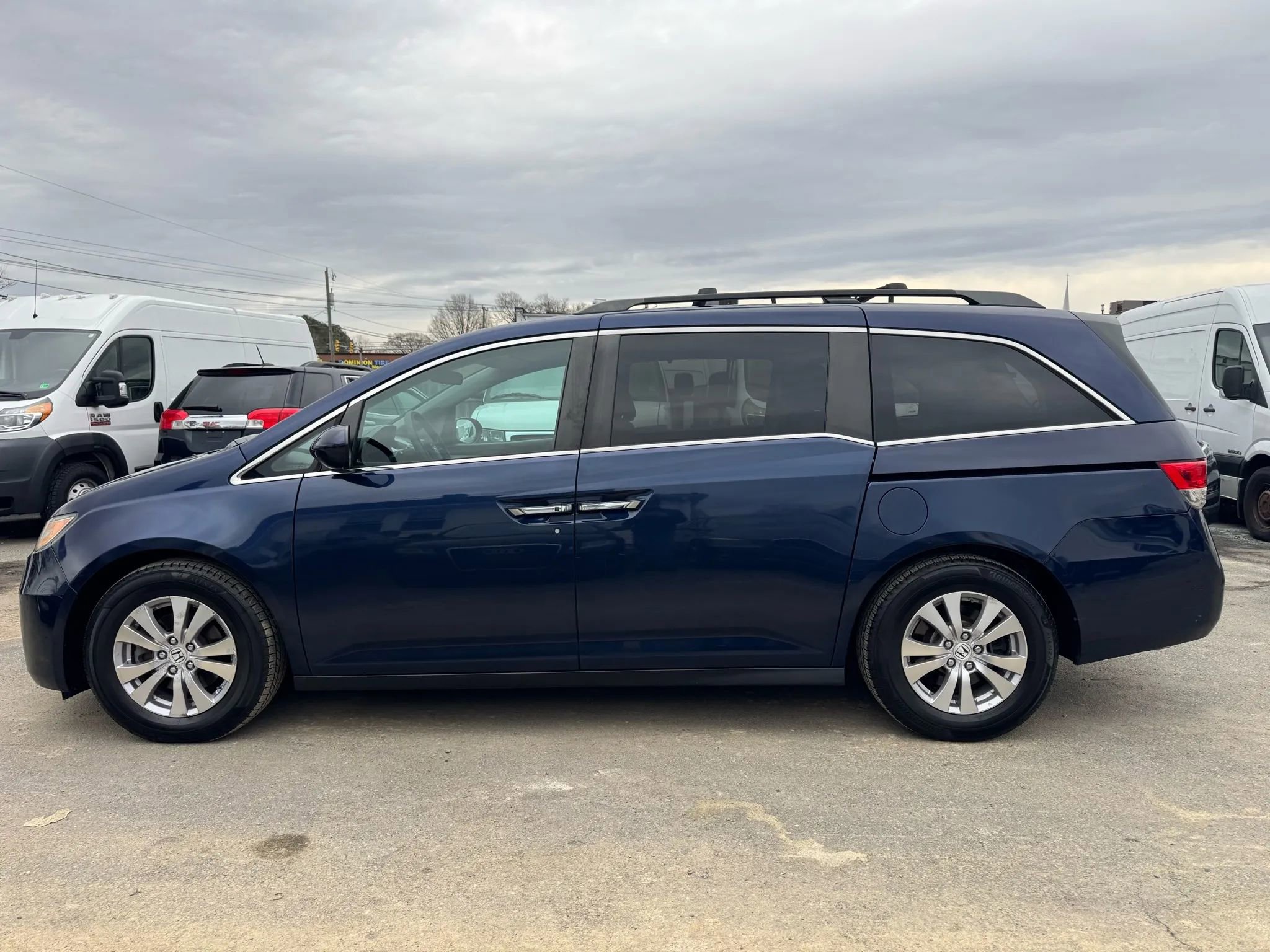 Used 2015 Honda Odyssey EX image 6