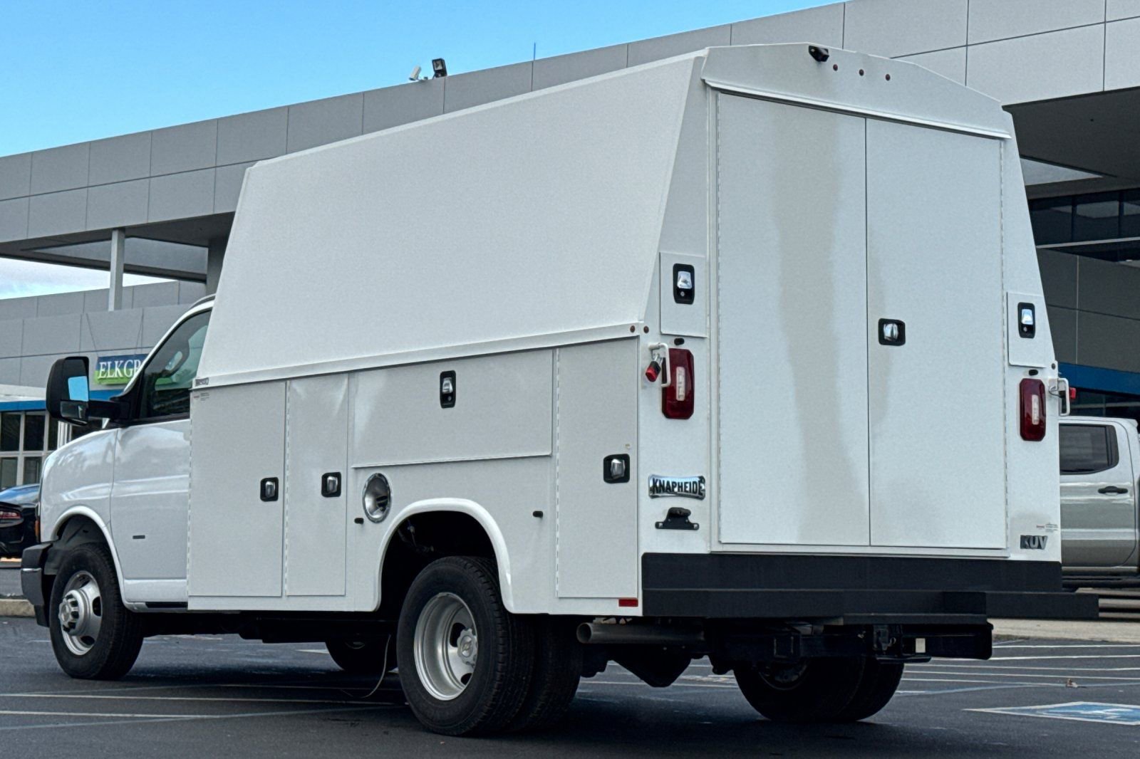 New 2024 Chevrolet Express 3500 w/ Power Convenience Package image 5