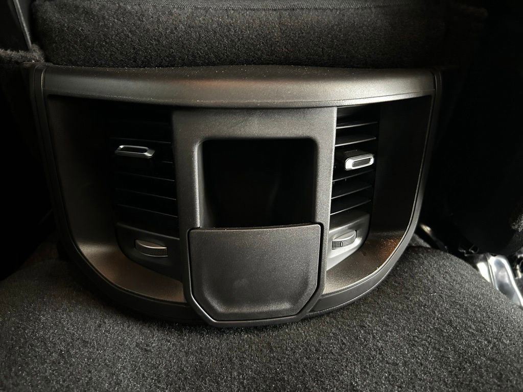 Used 2025 RAM 3500 Big Horn AWD/4WD image 32