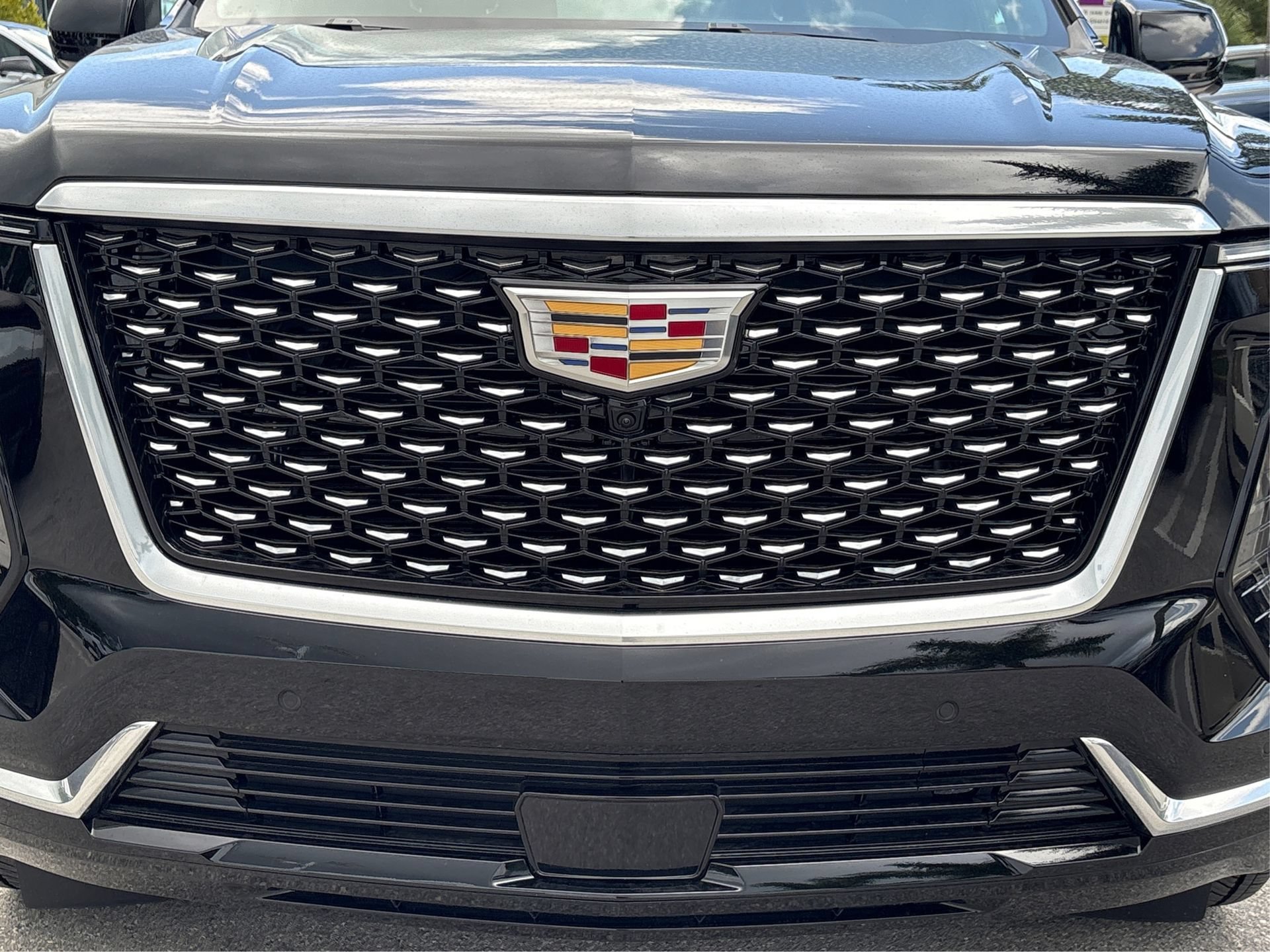 New 2026 Cadillac Escalade ESV Luxury w/ Touring Package AWD/4WD image 15