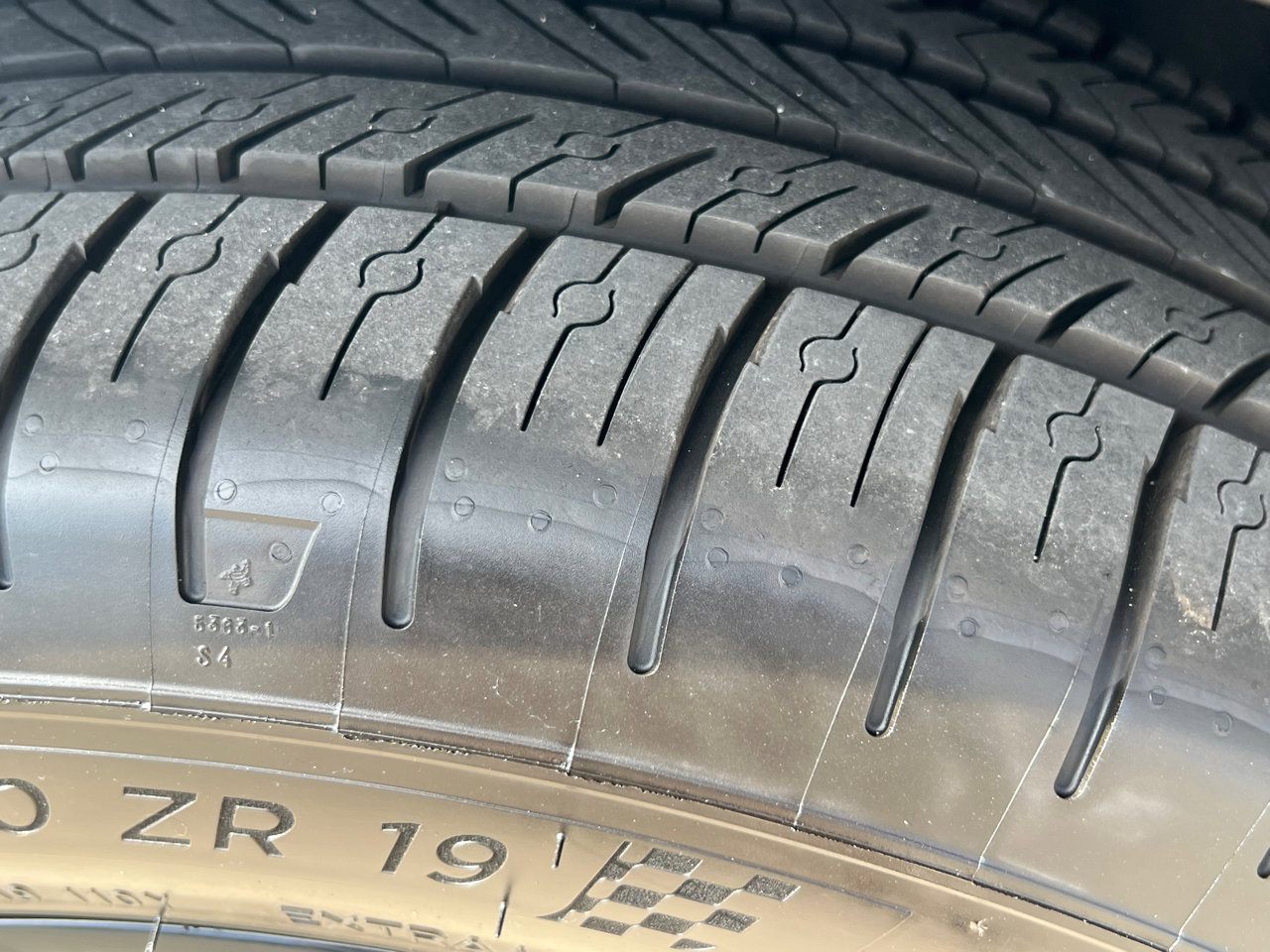 Used 2018 Maserati Levante image 12