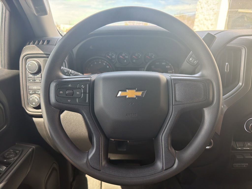 Used 2024 Chevrolet Silverado 1500 Custom AWD/4WD image 9