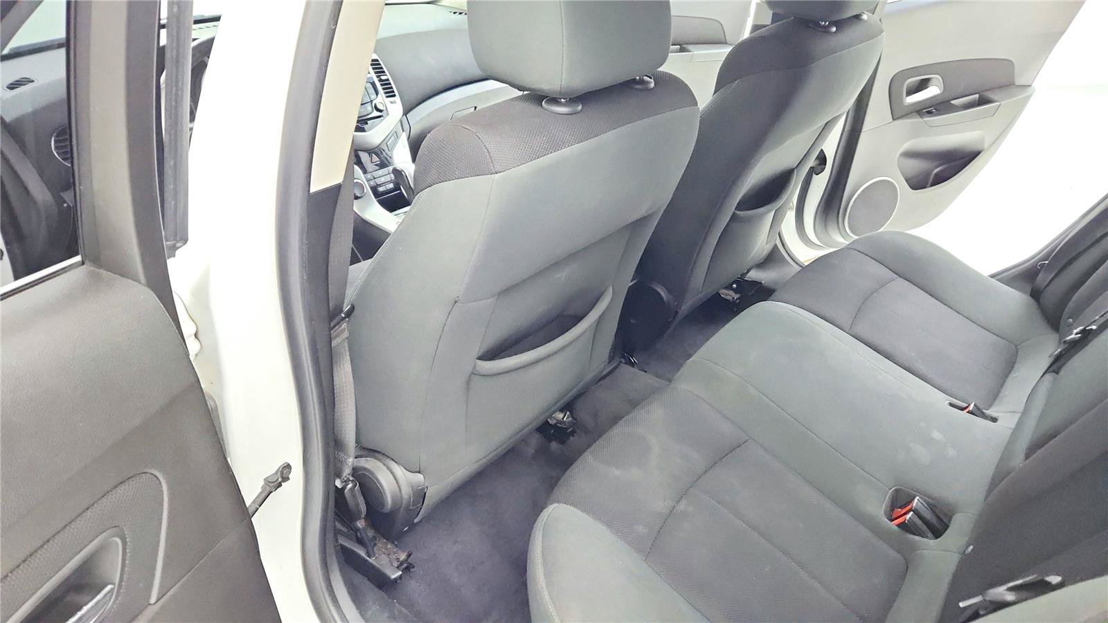 Used 2011 Chevrolet Cruze LT FWD image 16