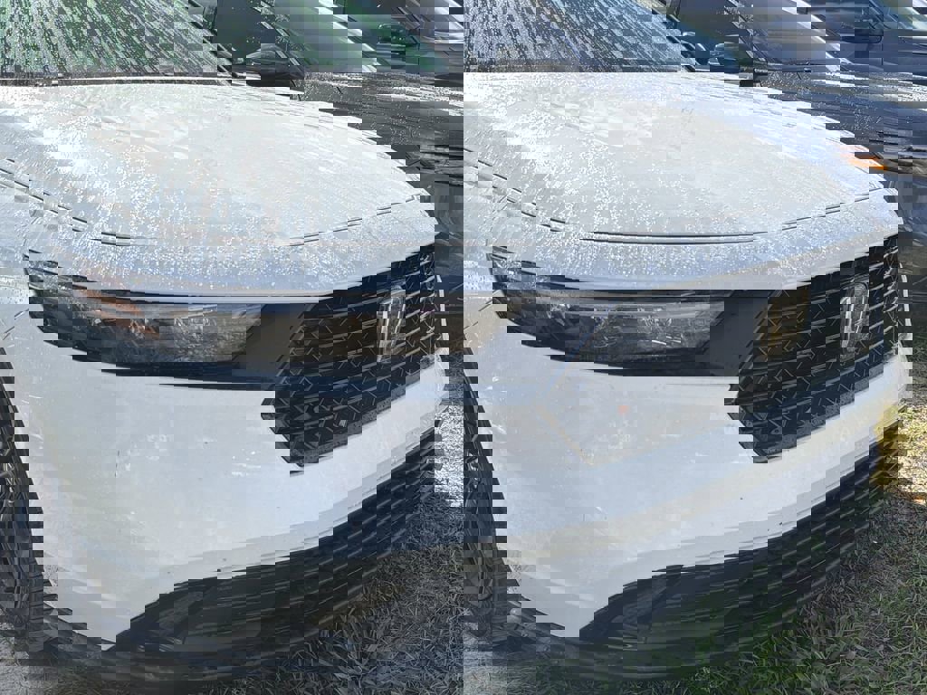 Used 2025 Honda Accord SE image 3