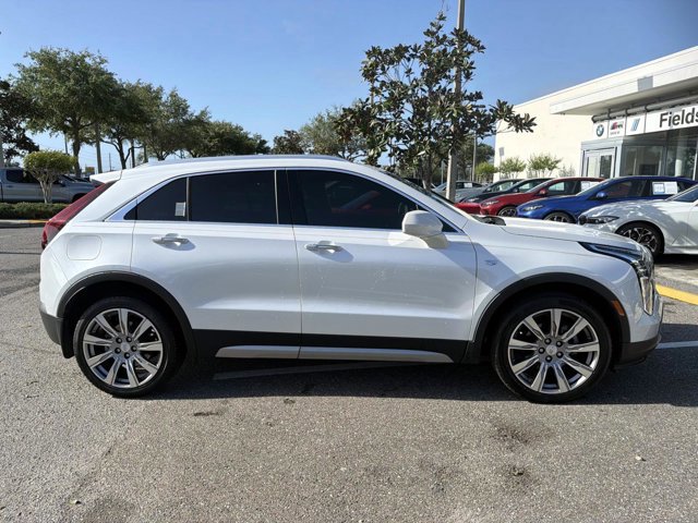Used 2019 Cadillac XT4 Premium Luxury image 2