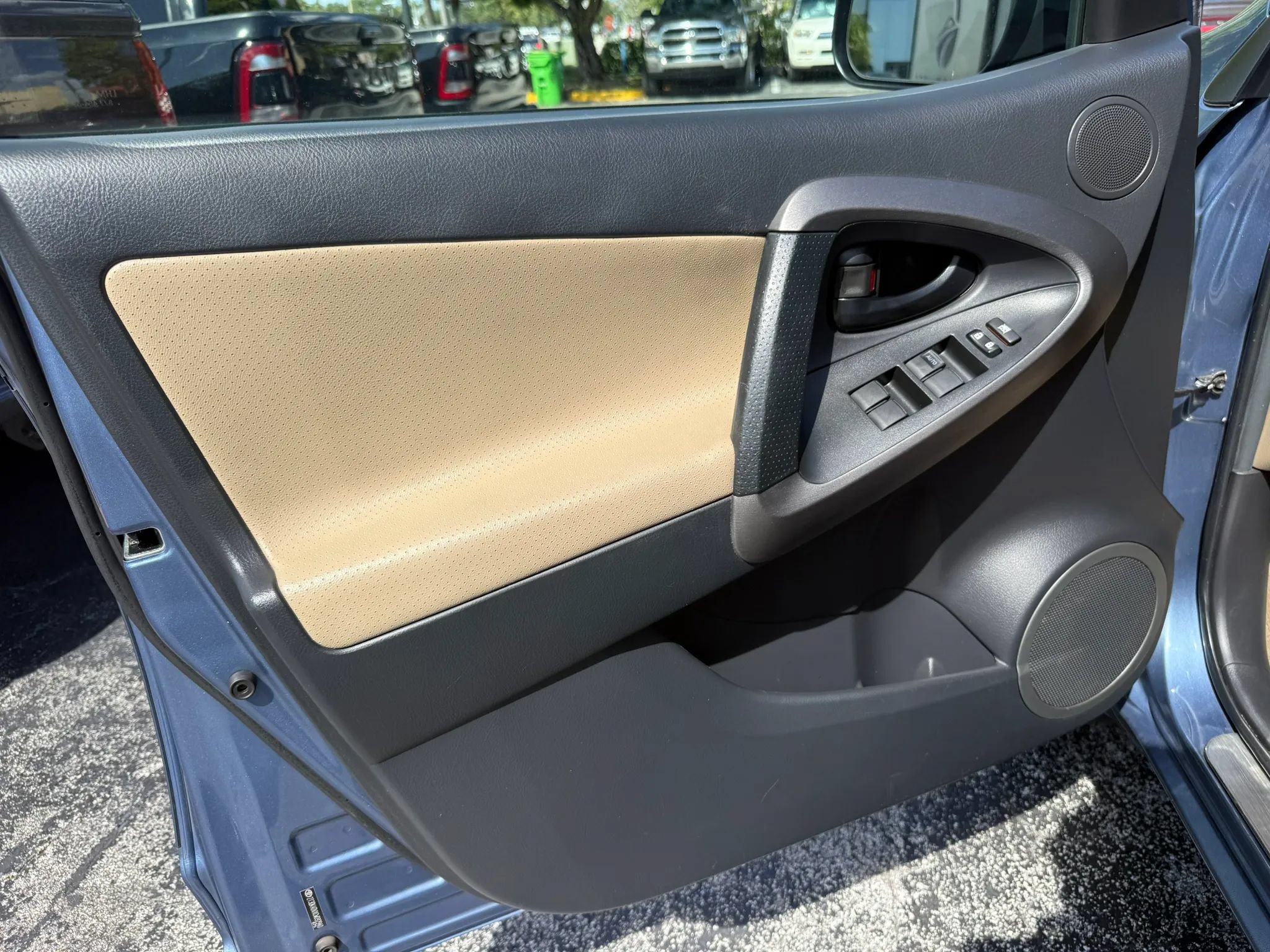 Used 2012 Toyota RAV4 Limited w/ Premium Plus Value Pkg AWD/4WD image 22
