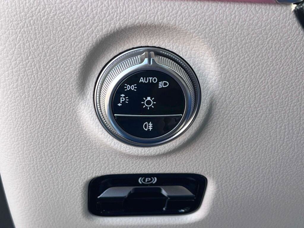 New 2026 Mercedes-Benz CLE 300 4MATIC Cabriolet image 31