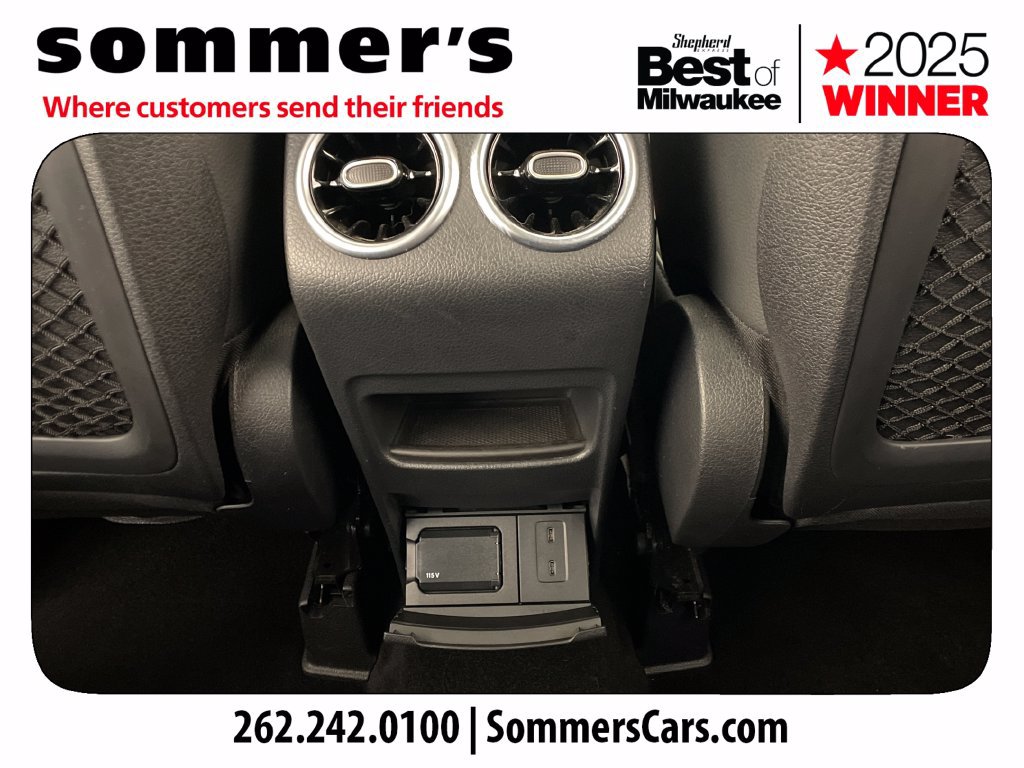 Used 2021 Mercedes-Benz GLB 250 4MATIC image 23