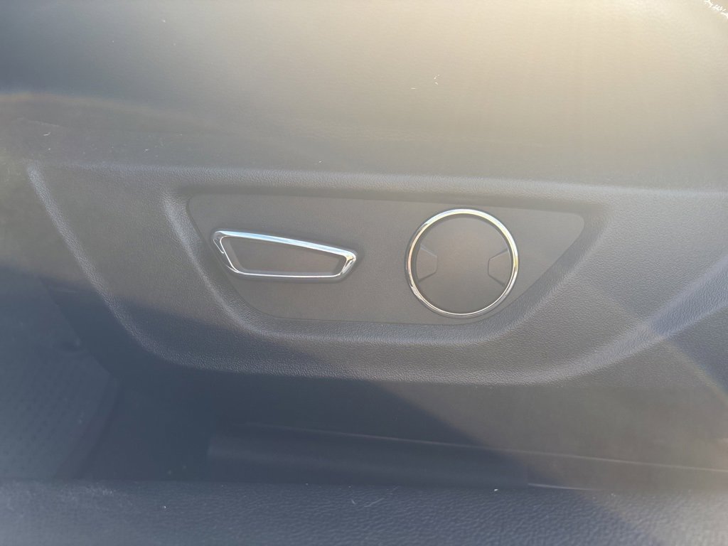 Used 2019 Ford Mustang Premium image 40