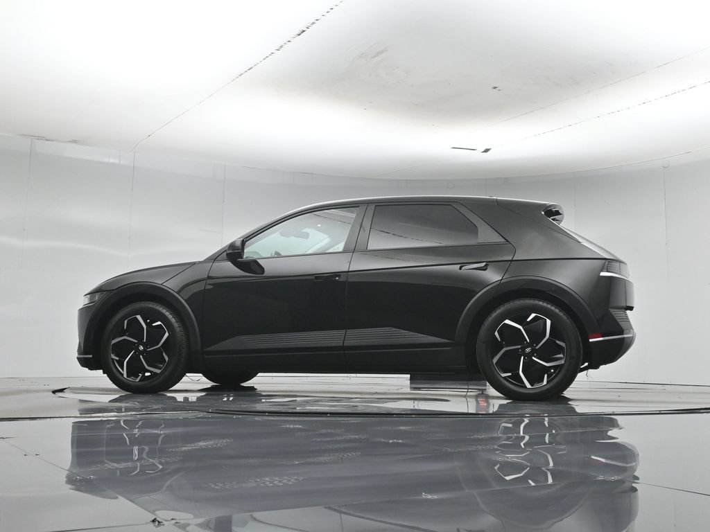 Used 2022 Hyundai Ioniq 5 SEL RWD image 48