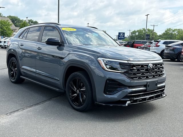 Used 2025 Volkswagen Atlas Cross Sport SEL R-Line AWD/4WD image 5
