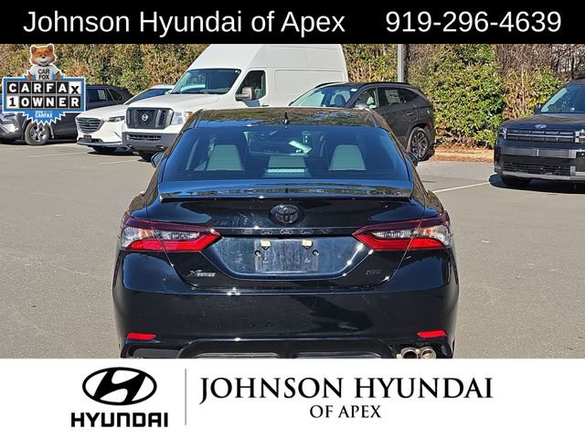 Used 2023 Toyota Camry SE image 16