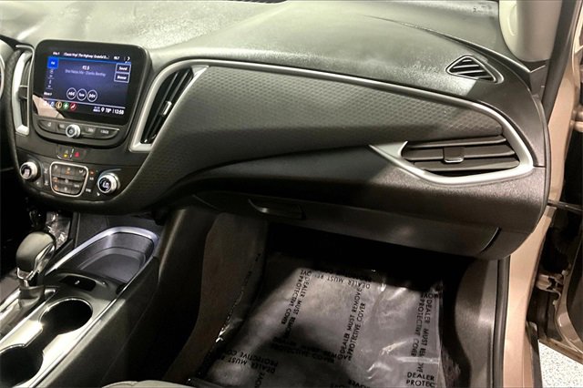 Used 2023 Chevrolet Malibu LT image 27