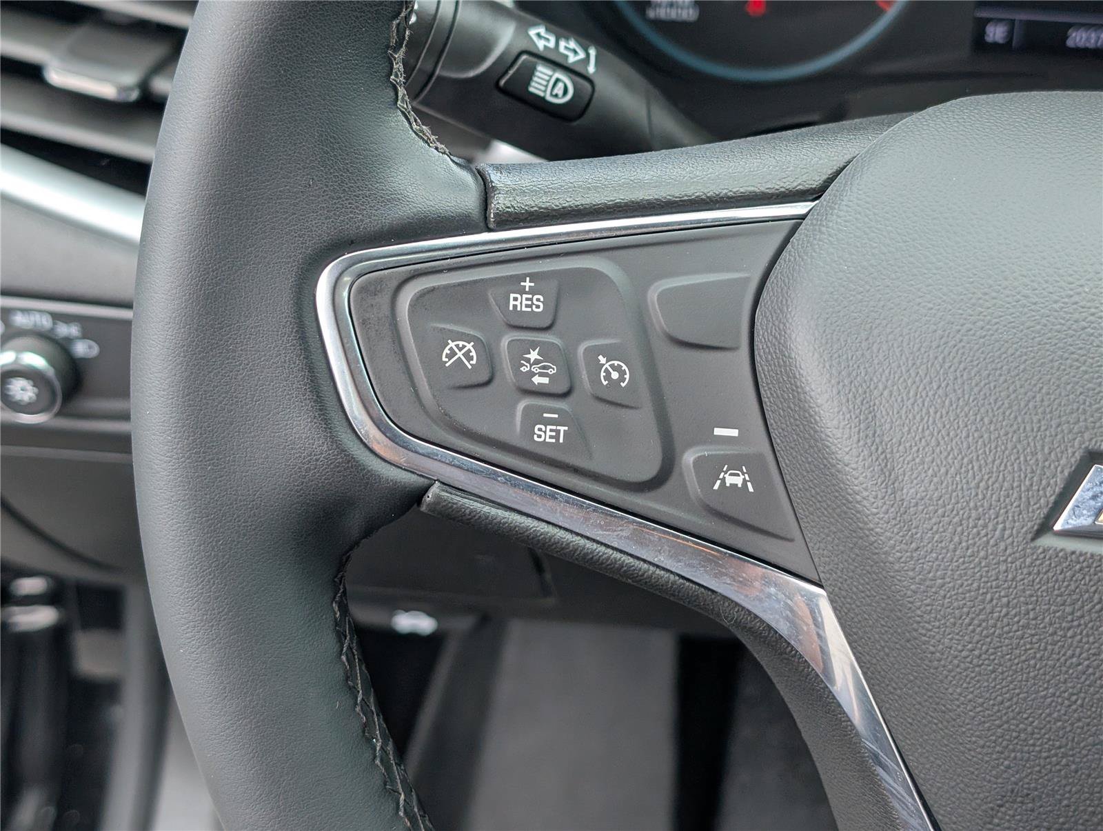 Used 2024 Chevrolet Malibu RS FWD image 21