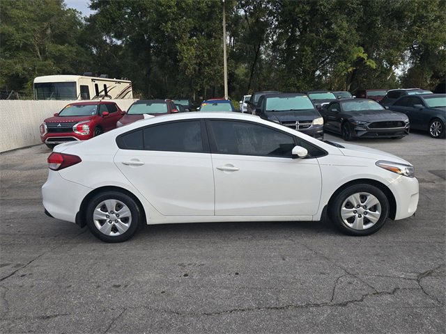 Used 2017 Kia Forte LX image 3