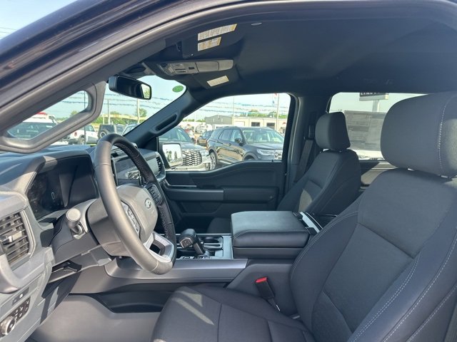 New 2025 Ford F150 XLT w/ Equipment Group 302A MID image 33
