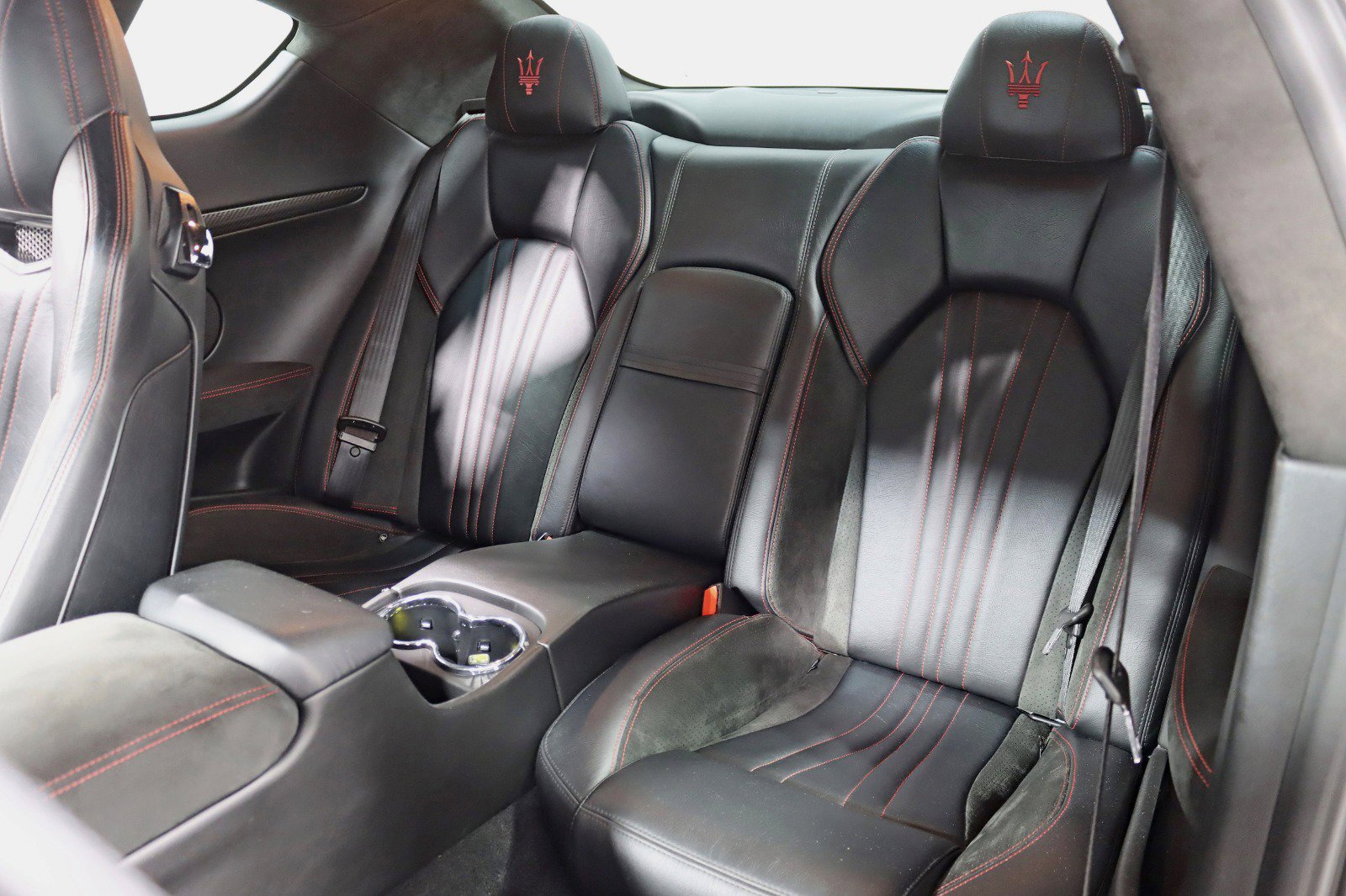 Used 2017 Maserati GranTurismo Sport image 34