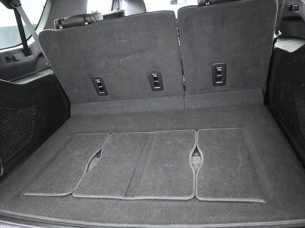 Used 2023 GMC Yukon XL AT4 w/ AT4 Premium Package image 31