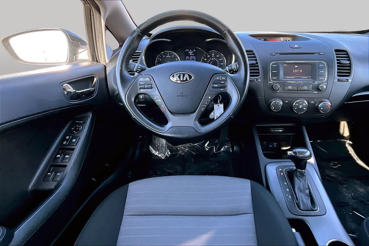 Used 2016 Kia Forte EX FWD image 10