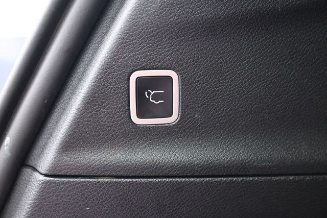 Used 2025 Chrysler Pacifica Limited FWD image 27