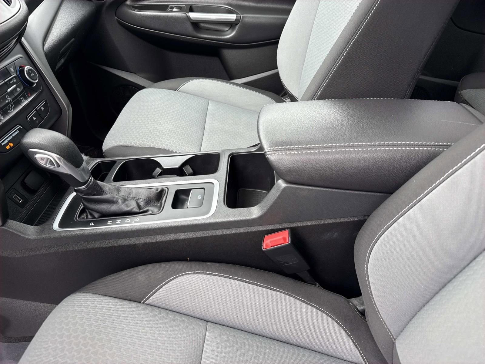 Used 2018 Ford Escape SE image 21