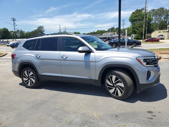 Certified 2025 Volkswagen Atlas SE w/ Panoramic Sunroof Package FWD image 3