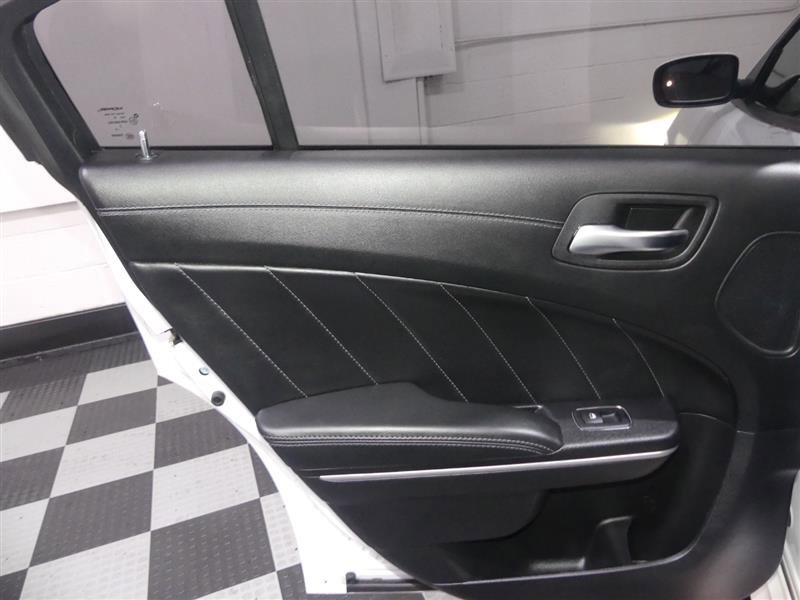 Used 2019 Dodge Charger Scat Pack w/ Dynamics Package RWD image 26