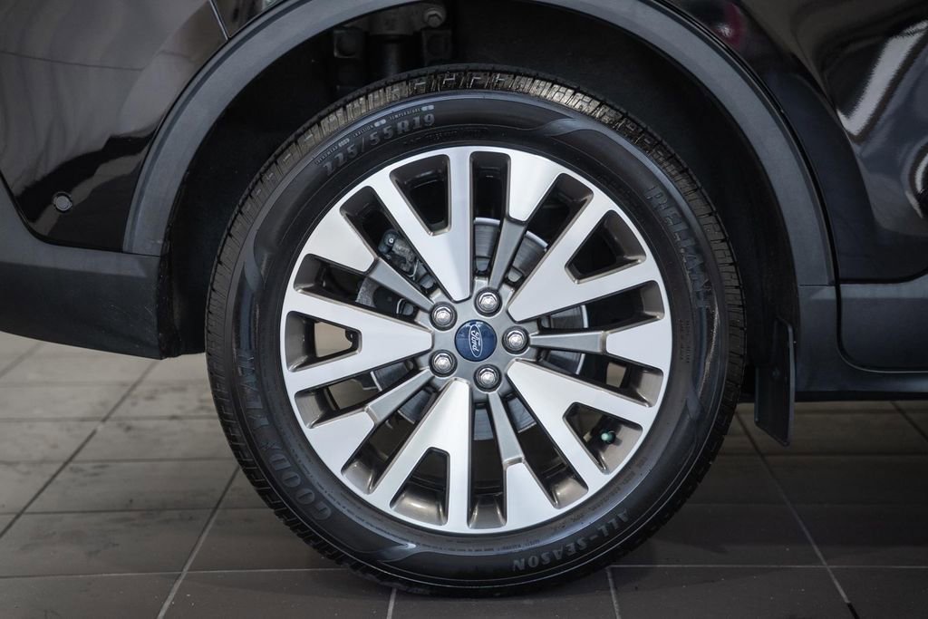 Used 2020 Ford Escape Titanium AWD/4WD image 19