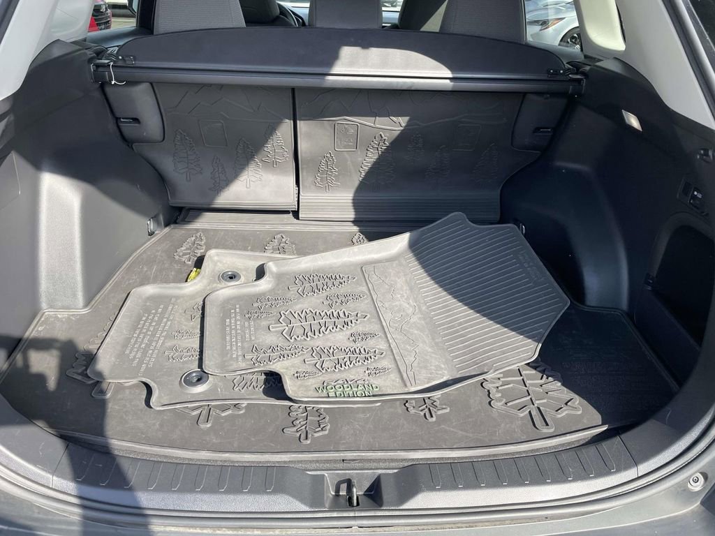 Used 2024 Toyota RAV4 AWD Hybrid image 47