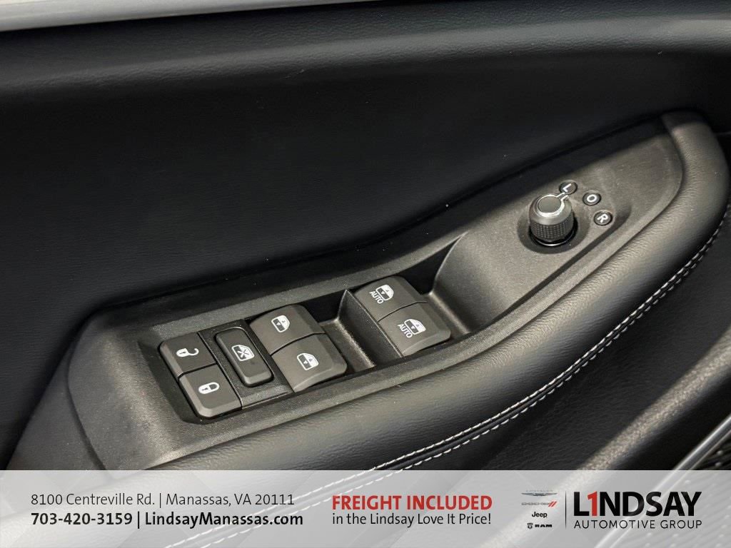 New 2025 Jeep Grand Cherokee L Limited w/ Luxury Tech Group II image 35