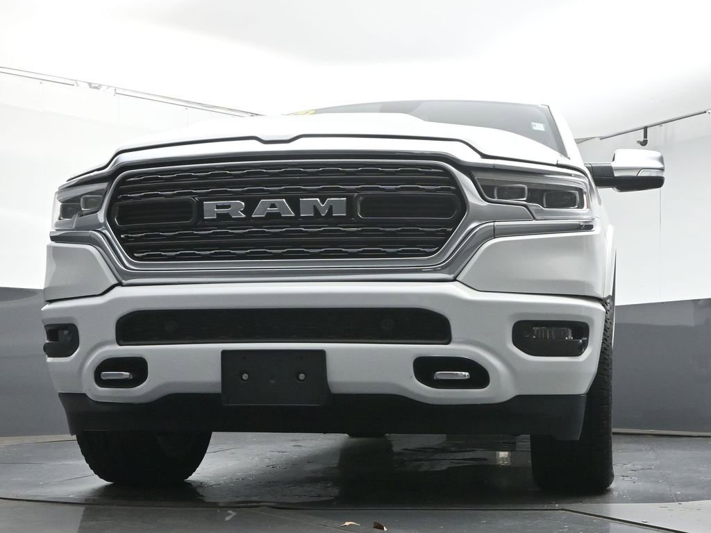 Used 2020 RAM 1500 Limited w/ Body Color Bumper Group image 32