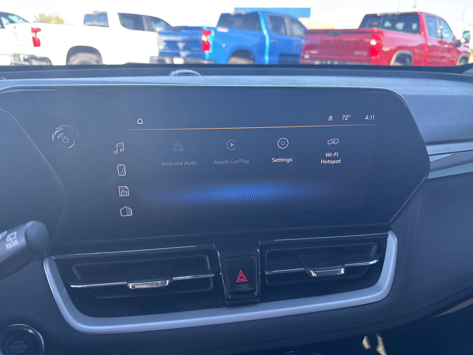 Used 2025 Chevrolet TrailBlazer LT w/ Driver Confidence Package FWD image 21