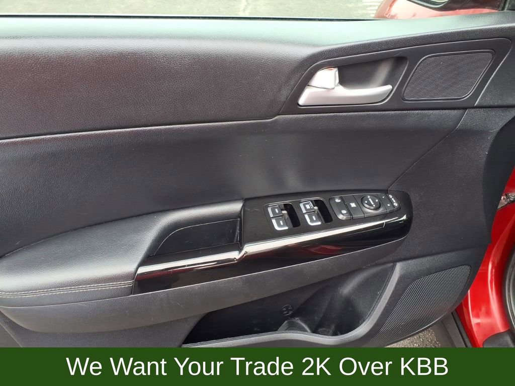 Used 2019 Kia Sportage EX image 10