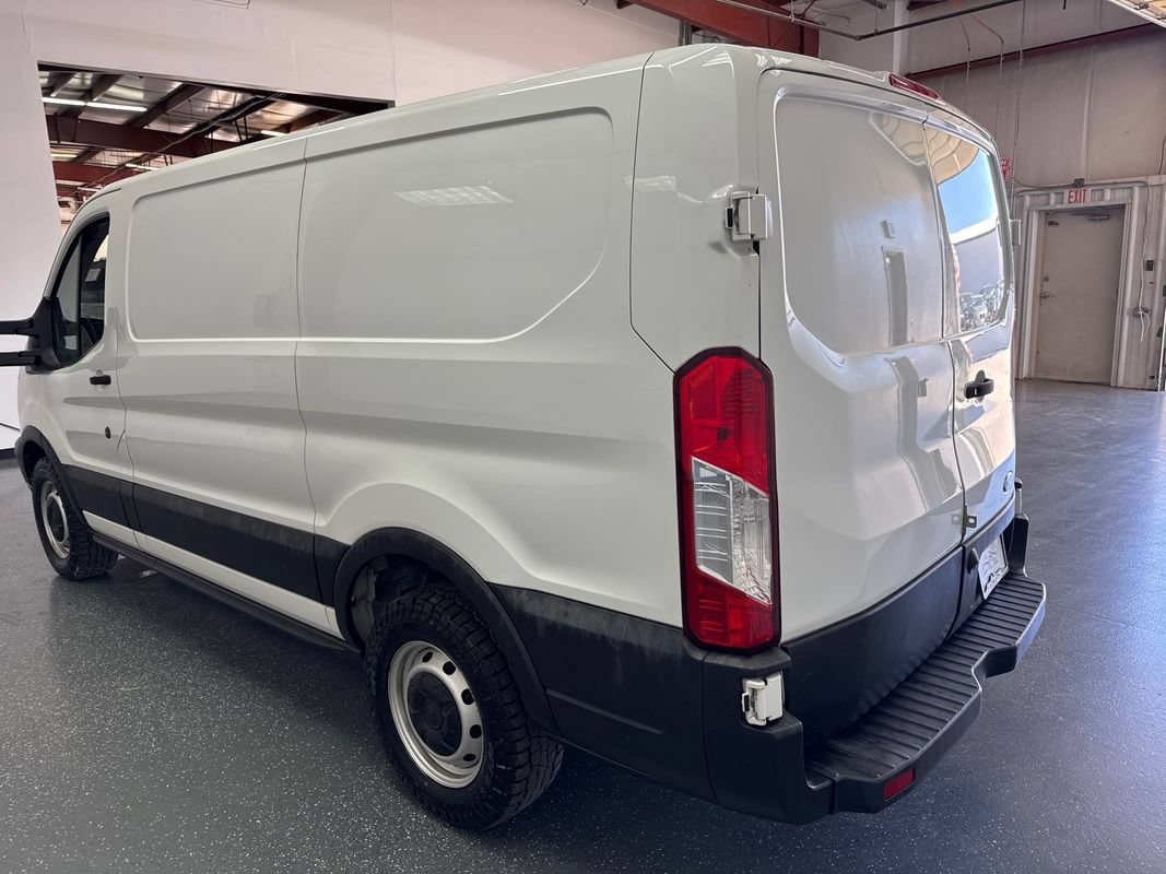 Used 2019 Ford Transit 150 130 Low Roof RWD image 5