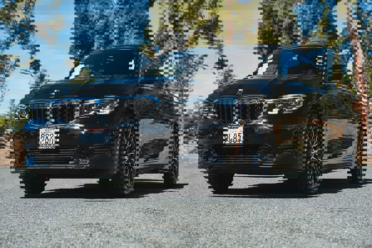 Used 2019 BMW 330i Sedan w/ Convenience Package image 5