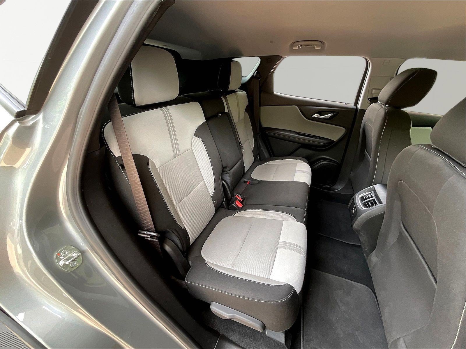 Used 2023 Chevrolet Blazer LT w/ Convenience Package AWD/4WD image 25