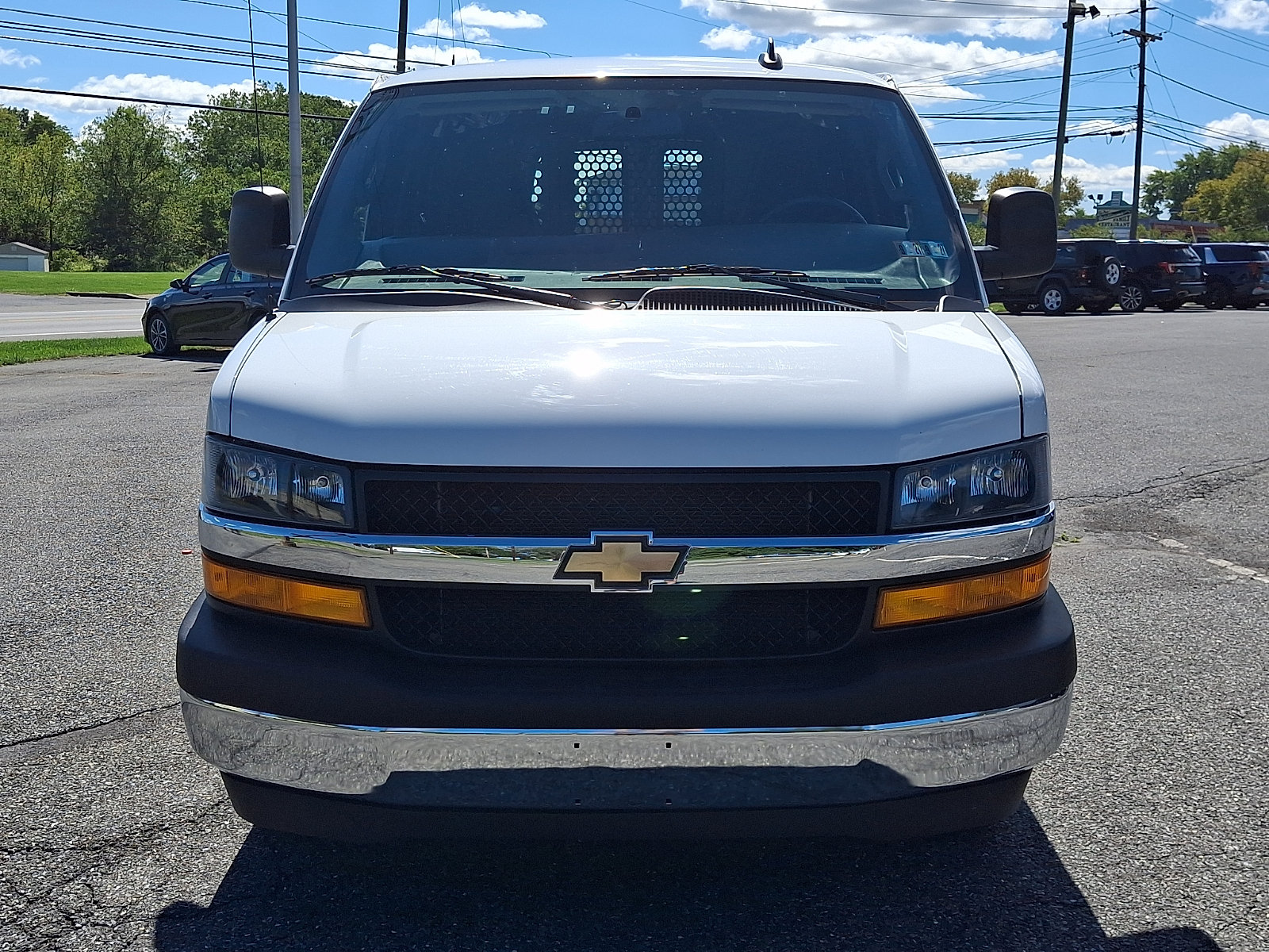 Used 2025 Chevrolet Express 2500 w/ Driver Convenience Package RWD image 2