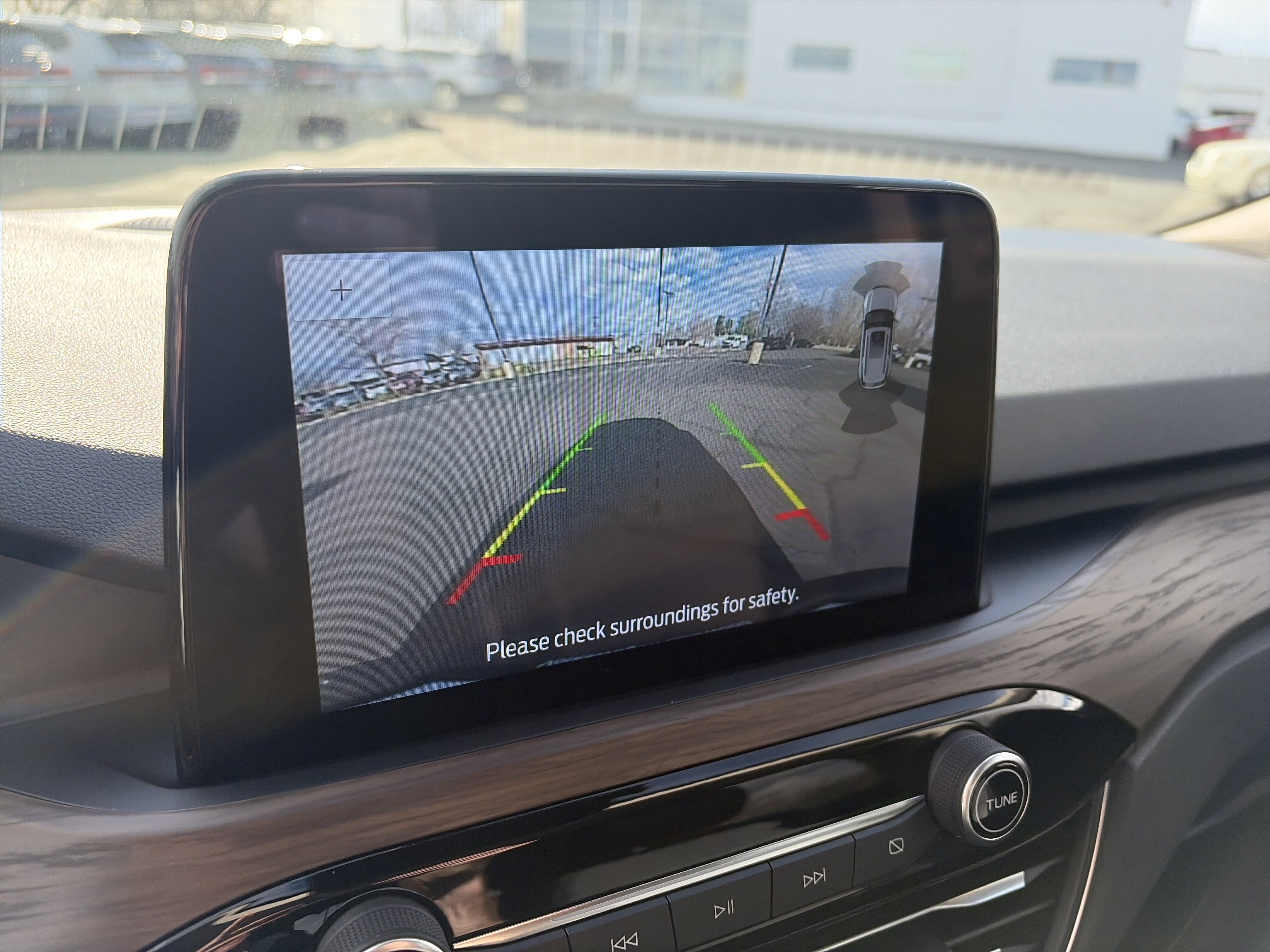 Used 2020 Ford Escape Titanium image 21