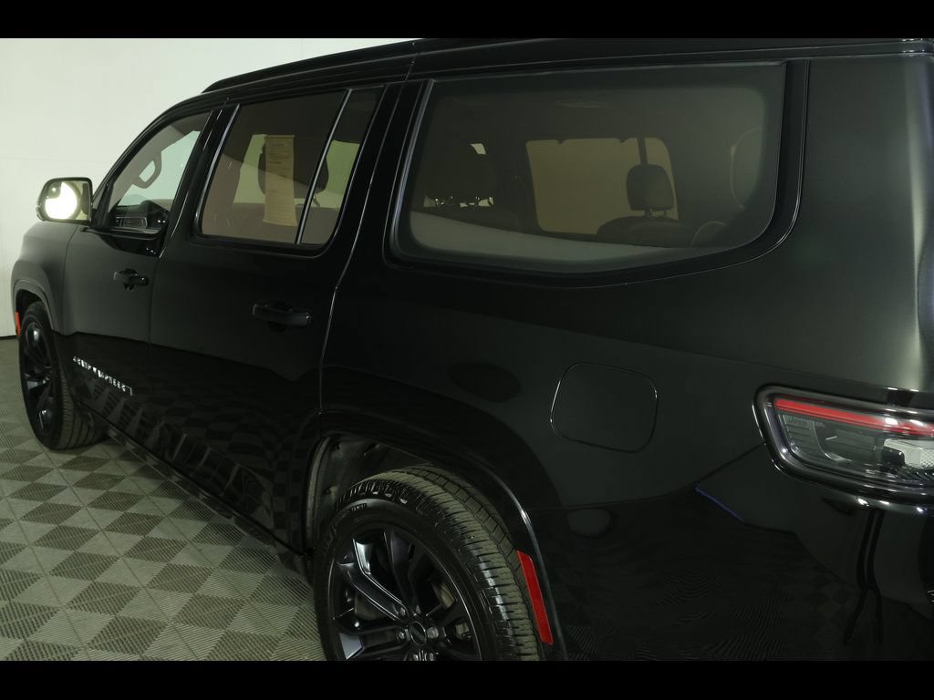 Used 2023 Jeep Grand Wagoneer Series III w/ Quick Order Packagew 28T AWD/4WD image 19