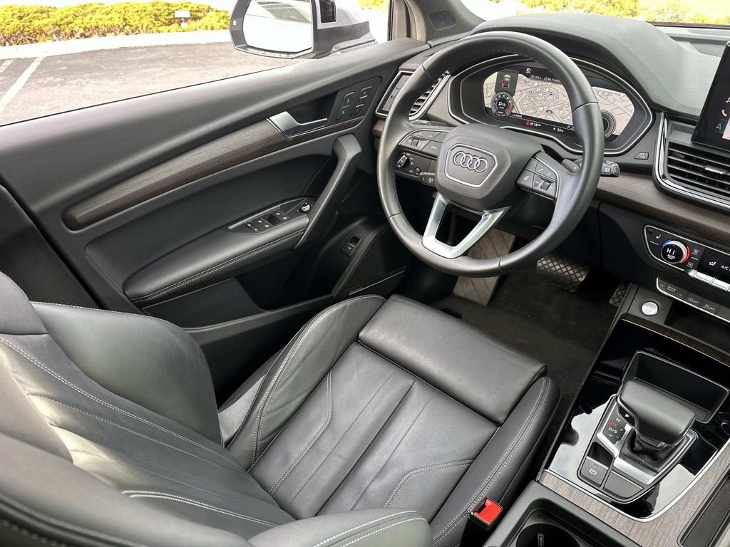 Used 2023 Audi Q5 2.0T Premium Plus w/ Premium Plus Package image 32