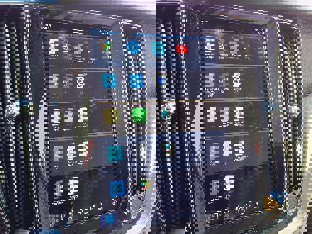 Used 2024 Volvo S60 B5 Plus image 39